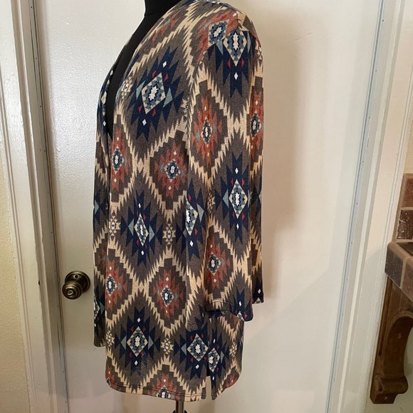 Jody California Aztec Print Lightweight Sweater/Size L - Picture 4 of 9